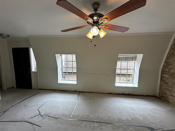 2nd image of 2627 Marilee Ln APT 6