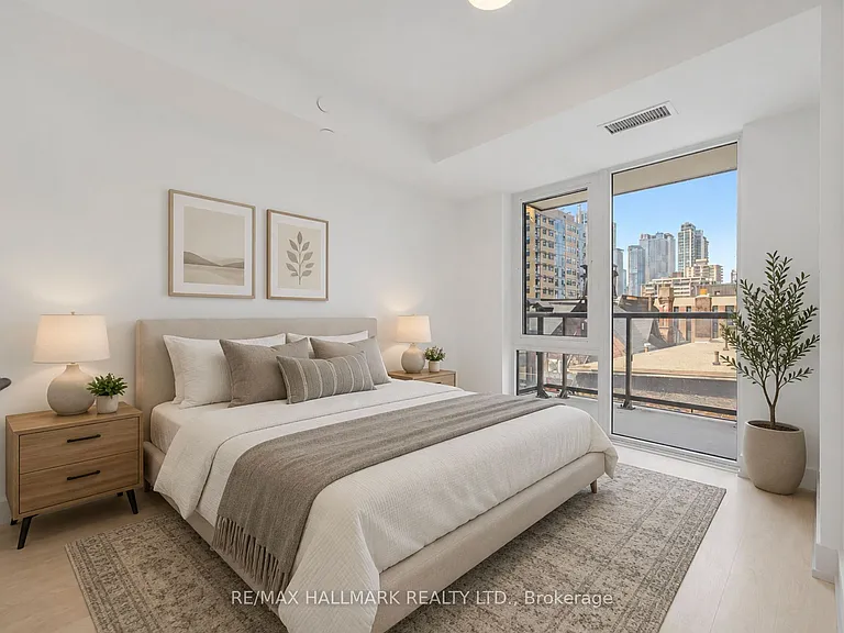 308 Jarvis St #406 — Photo 9