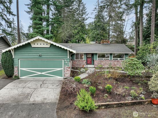 562 N 169th St, Shoreline, WA 98133