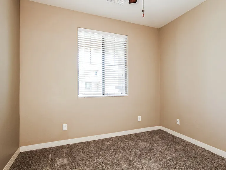 2534 W Beverly Rd — Photo 10