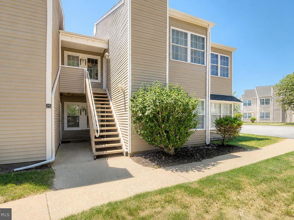 1st image of 131 Driftwood Ct
