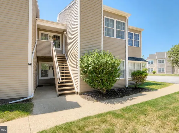 131 Driftwood Ct, Absecon, NJ 08205