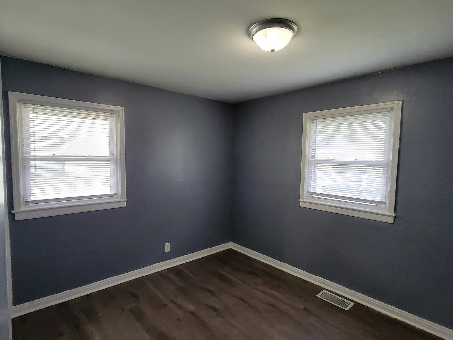 2 bed, $1,045 — Photo 2