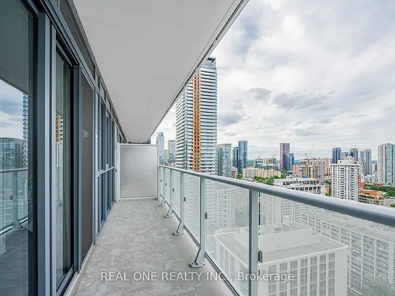 7 Grenville St #3009 — Photo 18