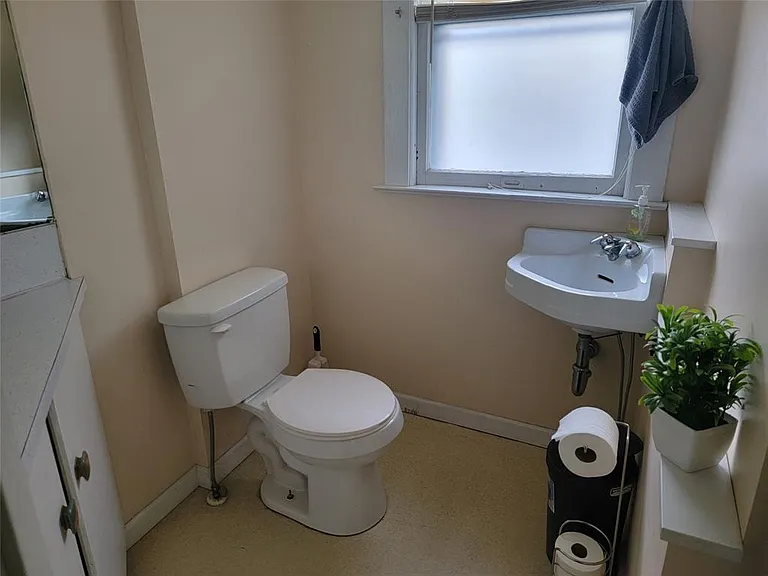 26.5 Lathrop Ave #2 — Photo 10
