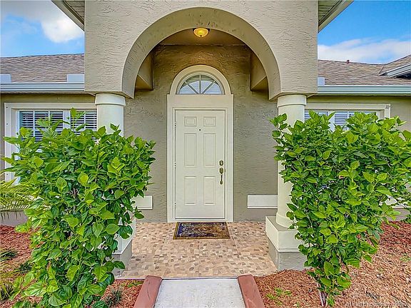 2nd image of 4126 SW Darwin Blvd