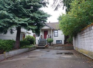 5840 Woodlawn Ave N, Seattle, WA 98103