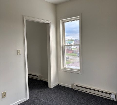 4th image of 105 E Main St #107