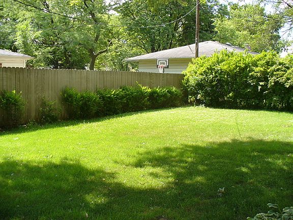 4th image of 2712 W Campbell St