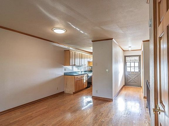 kitchen/dining and entry