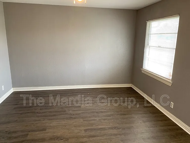 2628 Healey Dr — Photo 3