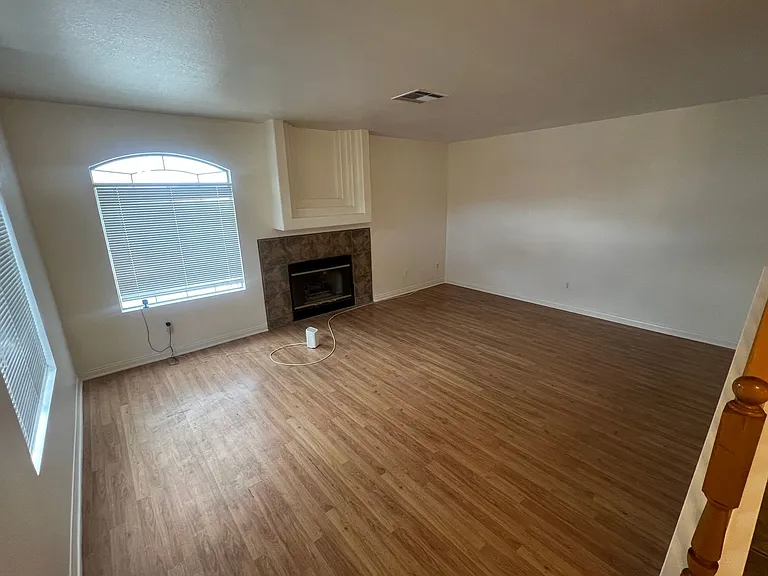 8112 Autumn Star Ave — Photo 3