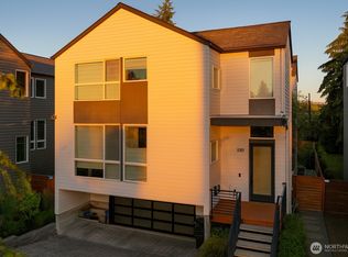 9208 11th Ave NW, Seattle, WA 98117