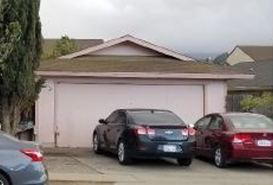 1st image of 206 Montezuma Dr