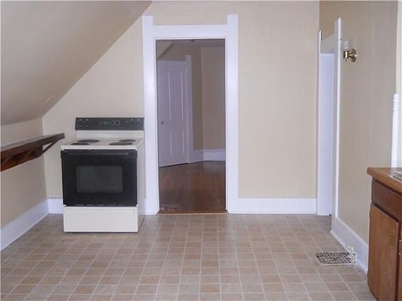 3rd image of 12 E Broadway St