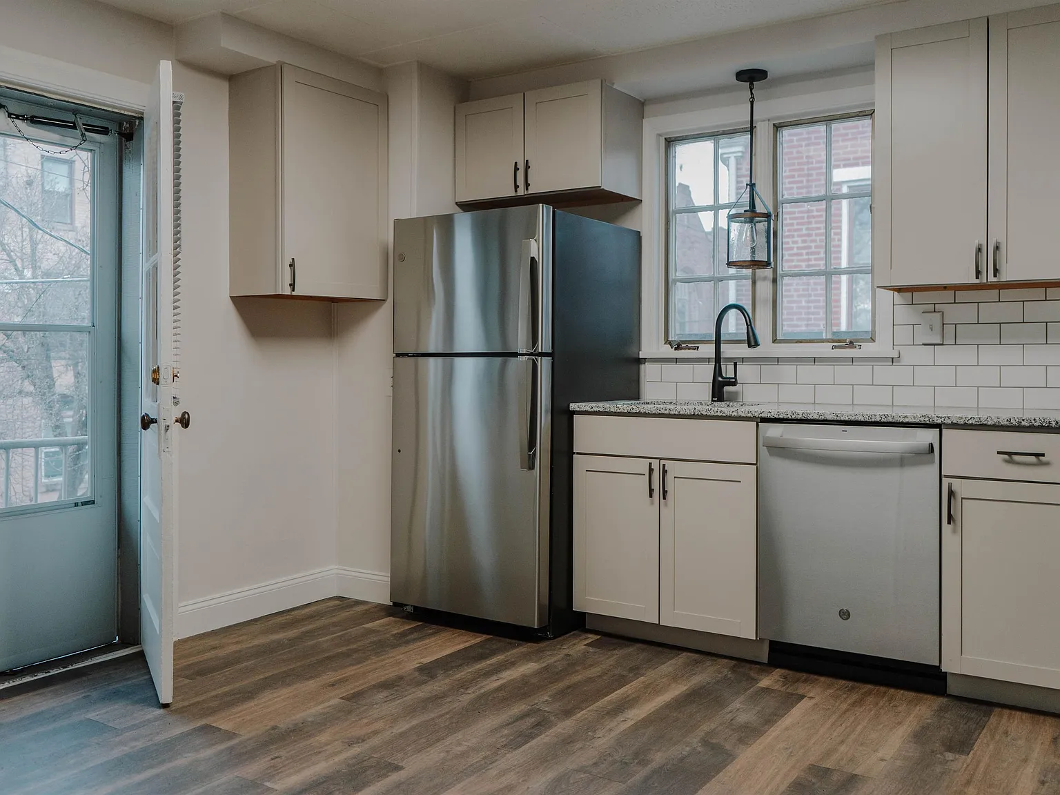 1531 Green Street - 2R — Photo 2