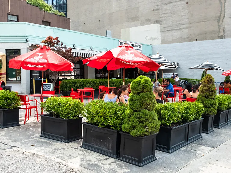 Check out the restaurants and eateries around Old Fulton and Everit Sreet.