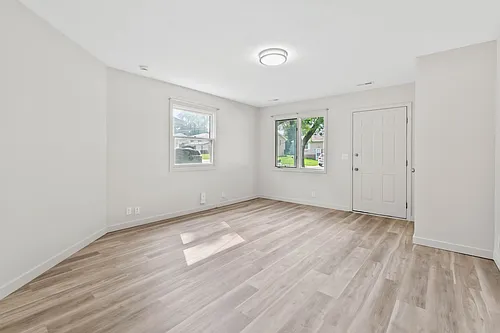 4934 Robin Dr Photo 1