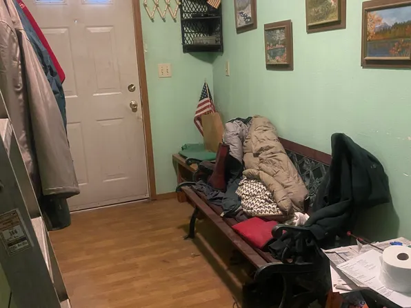 1701 Phoenix Rd, Seward, AK 99664