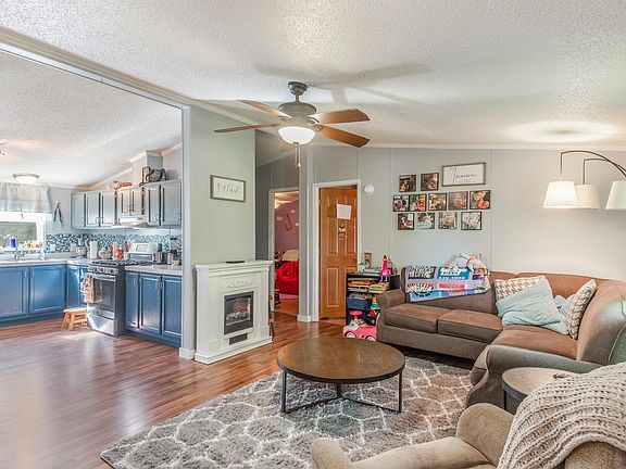 5th image of 4948 Deleon Dr