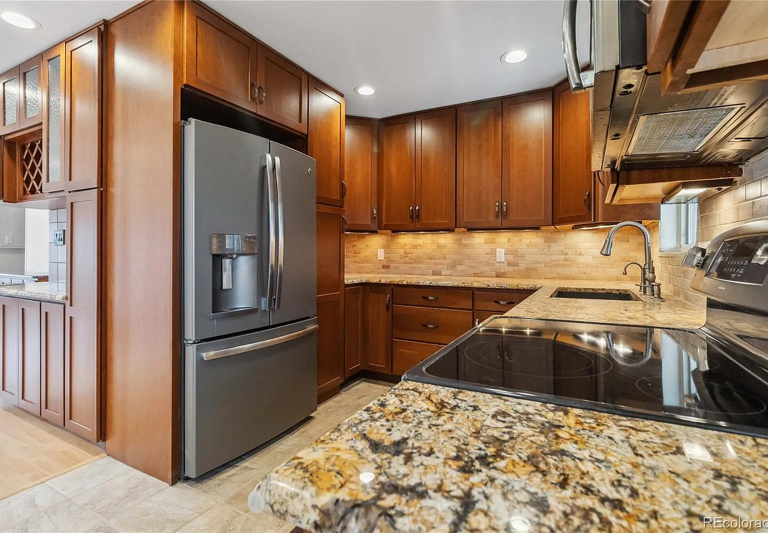 3 bed, 3.0 bath, 1818 sqft, $3,500 — Photo 1