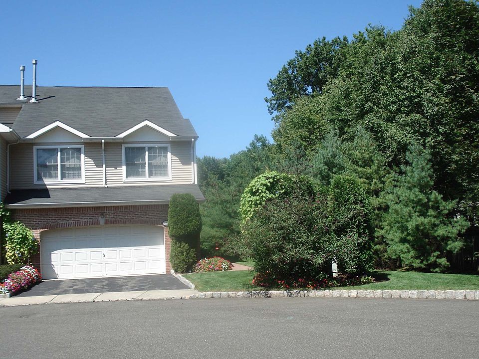 1st image of 22 McManus Ct #13