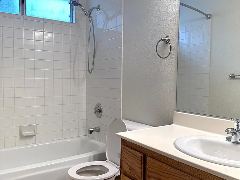 183 Caswell Ct — Photo 13