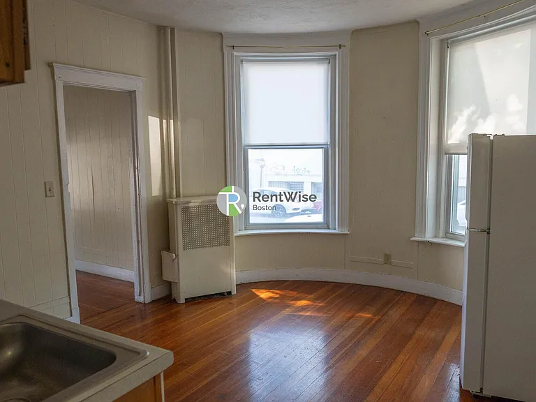 1114-1118 Commonwealth Ave — Photo 19