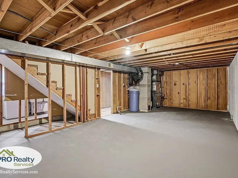 4725 Valley Rd — Photo 19
