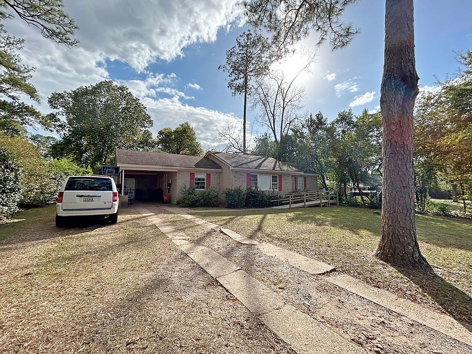 2nd image of 2024 Stuart Ave