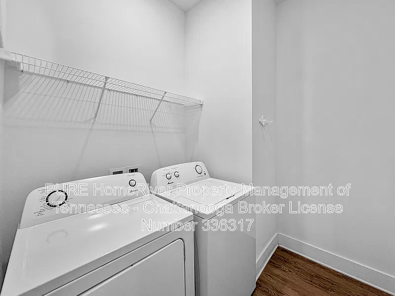 4 bed, 3.0 bath, 1645 sqft, $2,200 — Photo 4