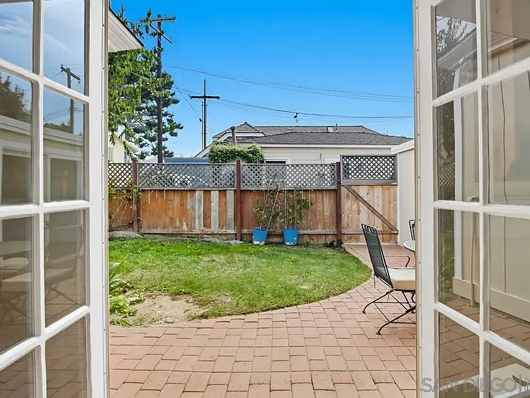 741 Arenas St — Photo 30