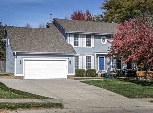 15660 Rolling Ridge Rd, Omaha, NE 68135