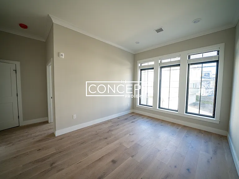 157 Everett St #203 — Photo 13
