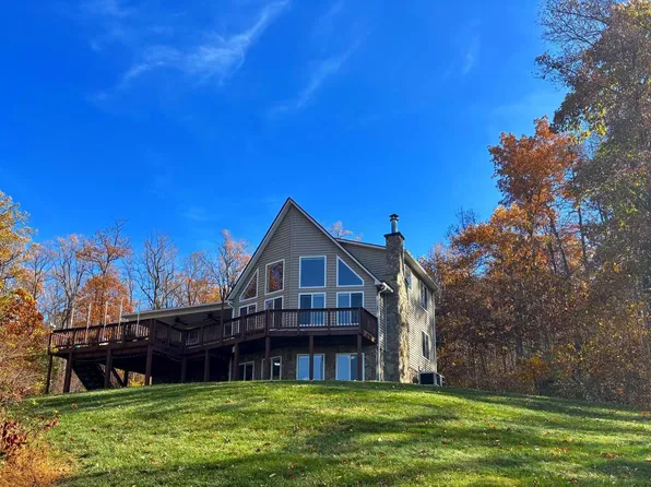 477 Fire Trail Rd, Linden, VA 22642