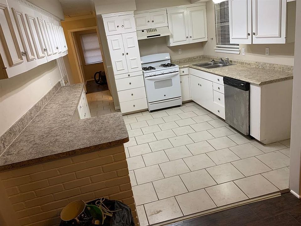 1st image of 1606 Glynn Oaks Dr