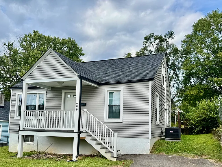 609 Hickory Ave — Photo 1