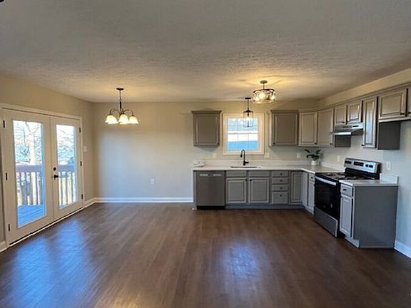 5th image of 808 Pinoak Dr