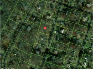 3 Mink Rd, Dingmans Ferry, PA 18328