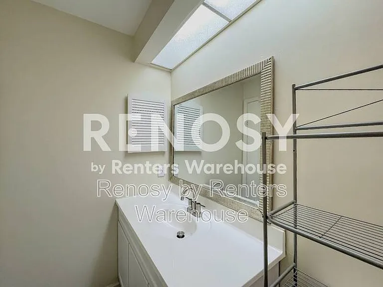 5310 Lake Victoria Arch — Photo 26