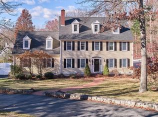 15 Arnold Mills Rd, North Attleboro, MA 02760