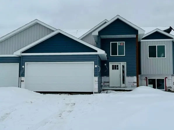 332 Eagle St NW, Isanti, MN 55040