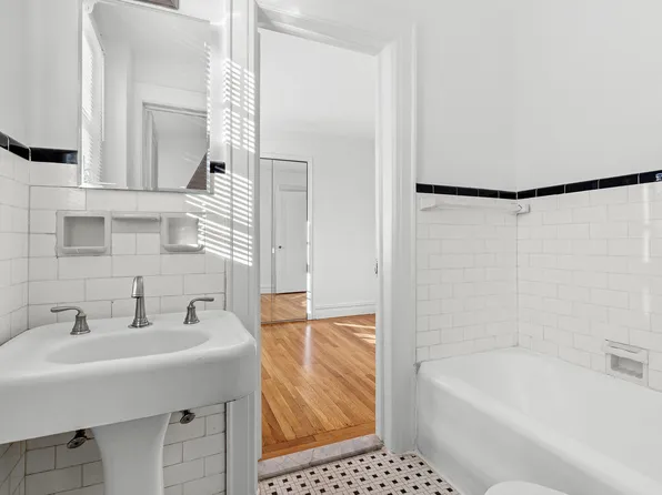 15 86th Street image 14 of 36