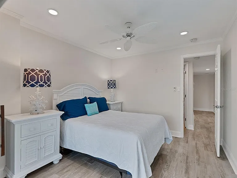 9397 Midnight Pass Rd #501 — Photo 19