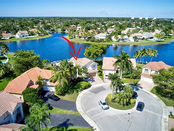 3rd image of 1137 Laguna Springs Dr