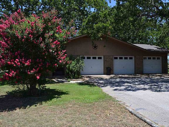 3rd image of 101 Saddle Horn Dr