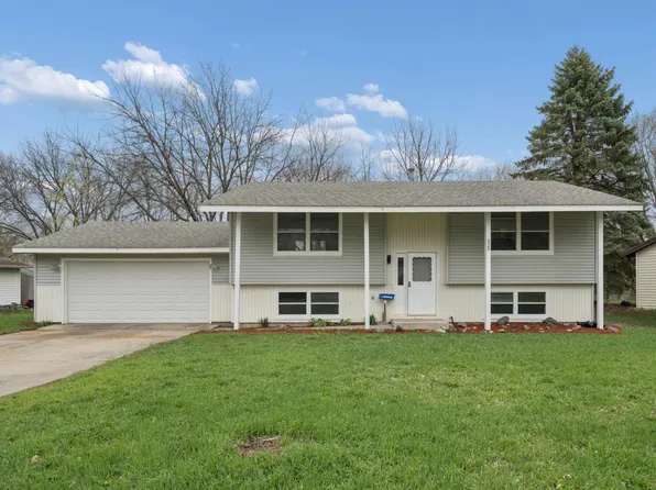 520 8th Ave NW, Waseca, MN 56093