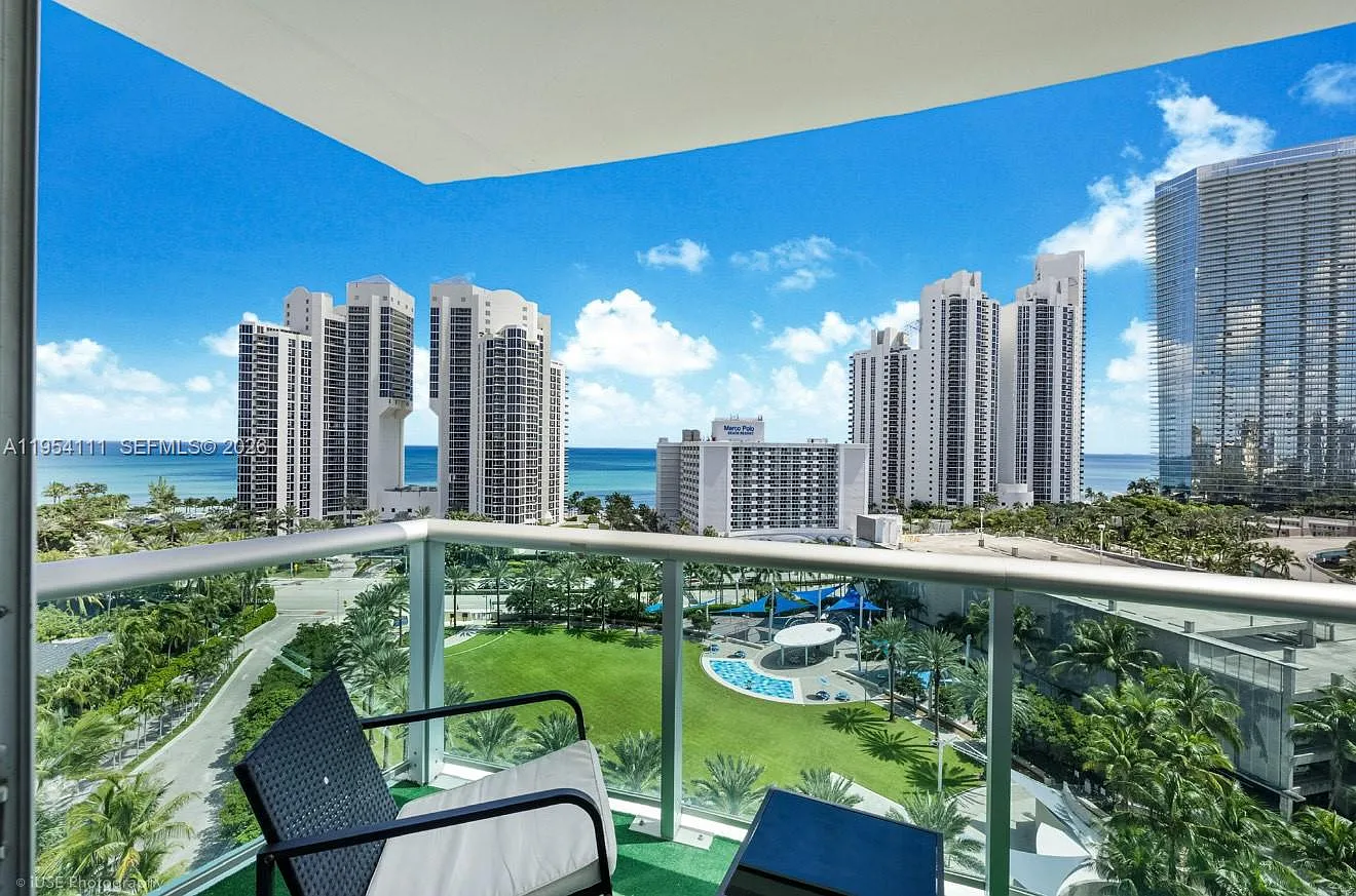 Ocean Reserve Condo — Photo 1