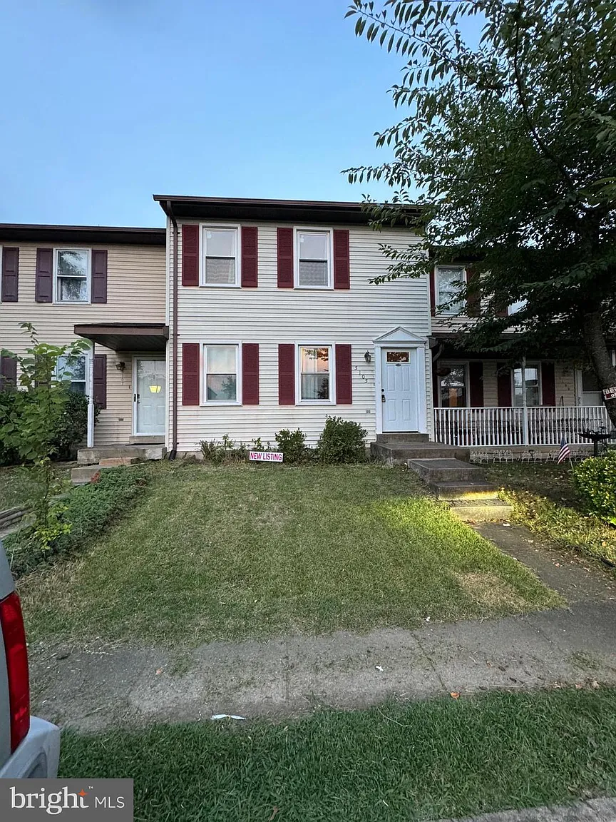 5105 Pecan Dr photo 1