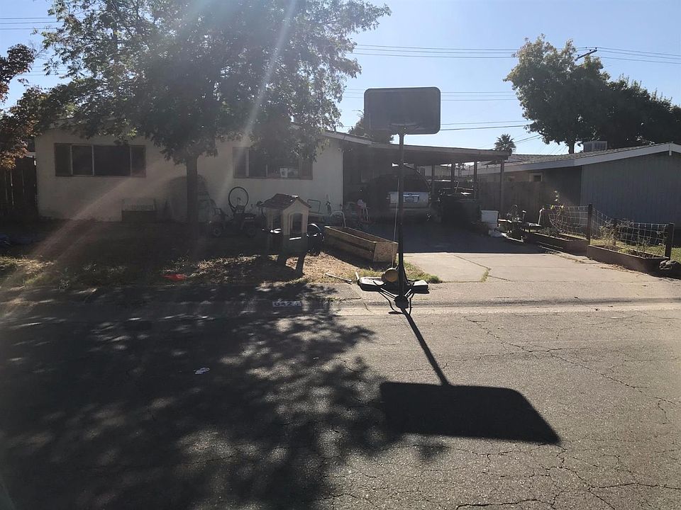 1st image of 6425 Stoneman Dr